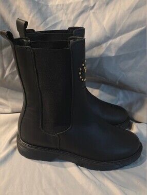 valentino by Mario Valentino Senna Chelsea Boots Black Studded Logo Size 7 Used